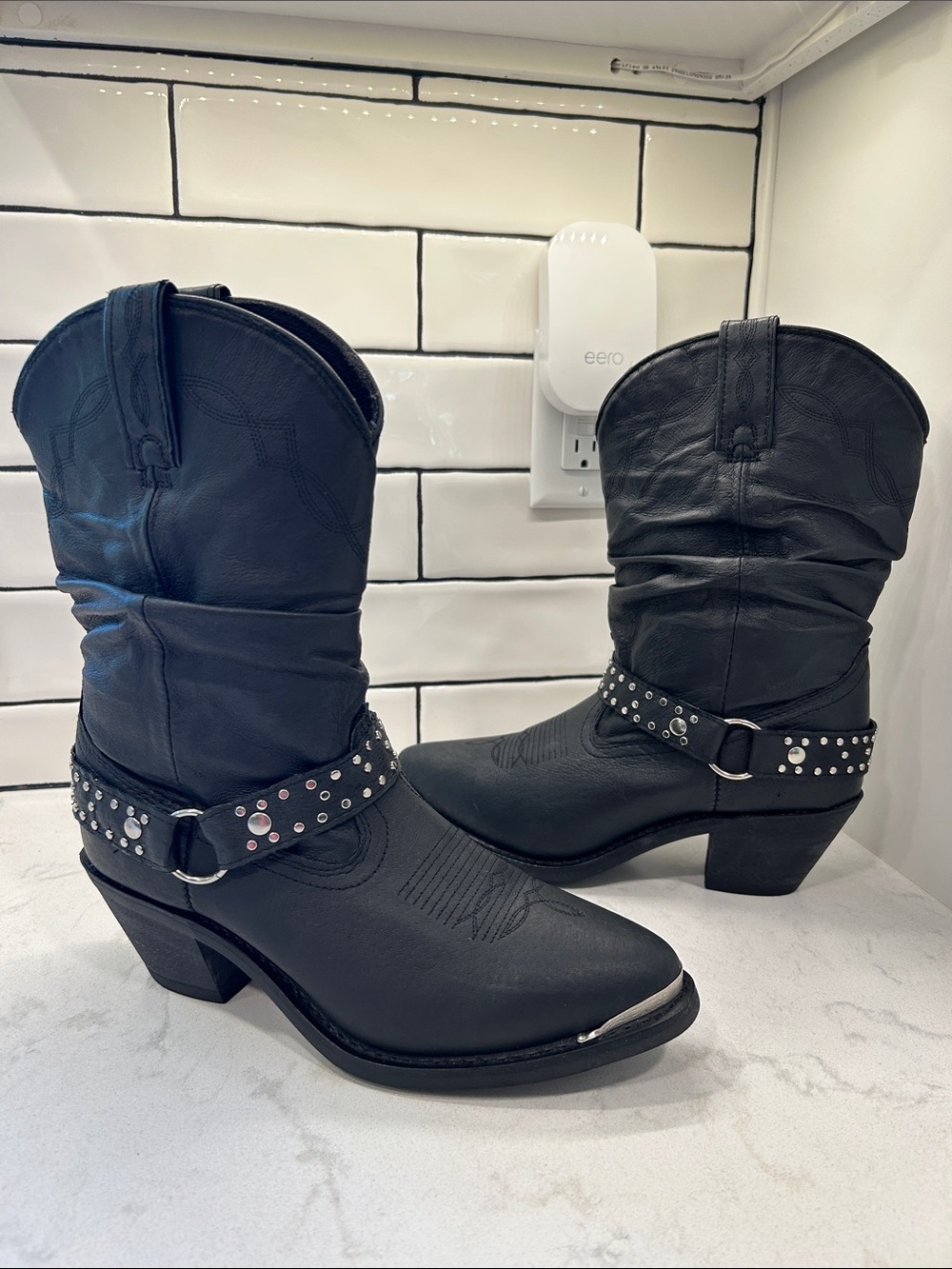 Shyanne Women's Tammye Slouch Harness Western Boho Boot - Round Toe Size 9 Black - Picture 3 of 15
